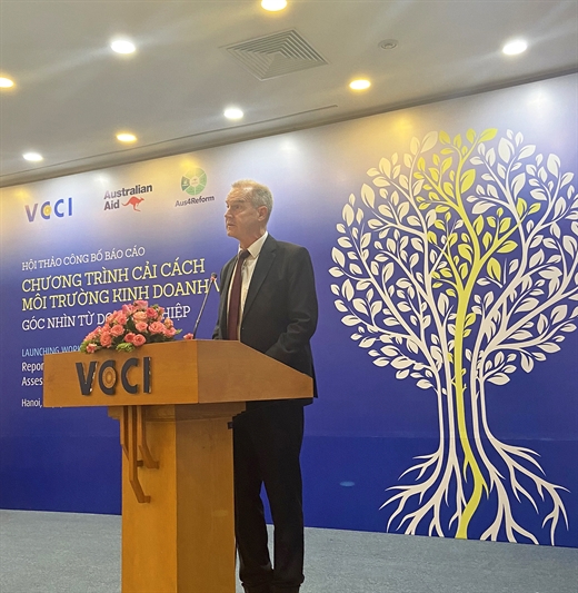 Ông Andrew Barnes, Phó Đại sứ Australia tại Việt Nam phát biểu tại Hội thảo